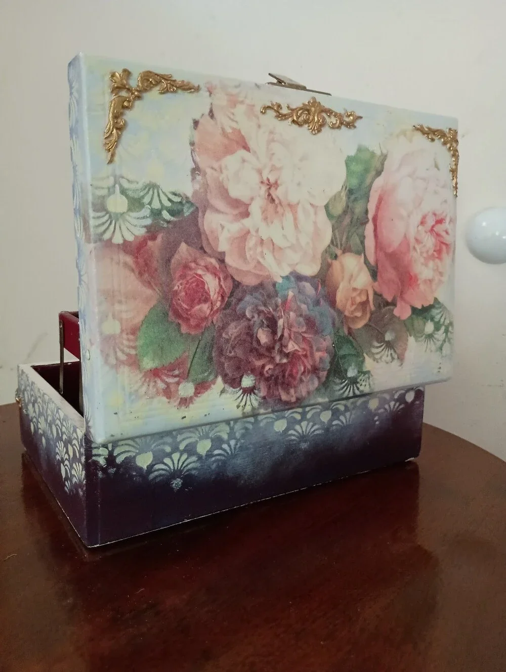 Vng Upcycled Paint/Decoupage Floral Jewelry Box